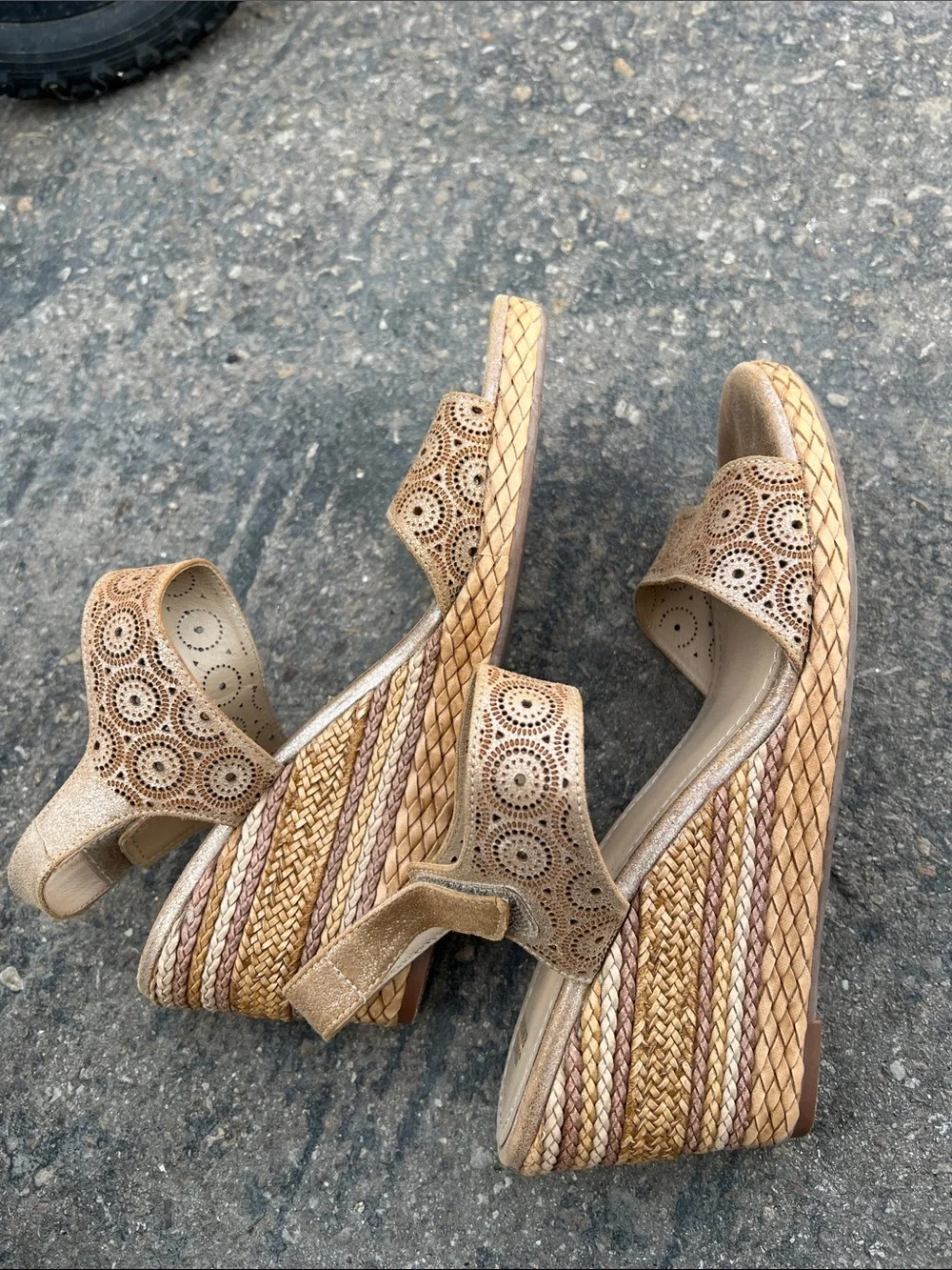 Johnston & Murphy  Georgiana Women’s Tan Wedge Sandals with Laser-Cut Straps